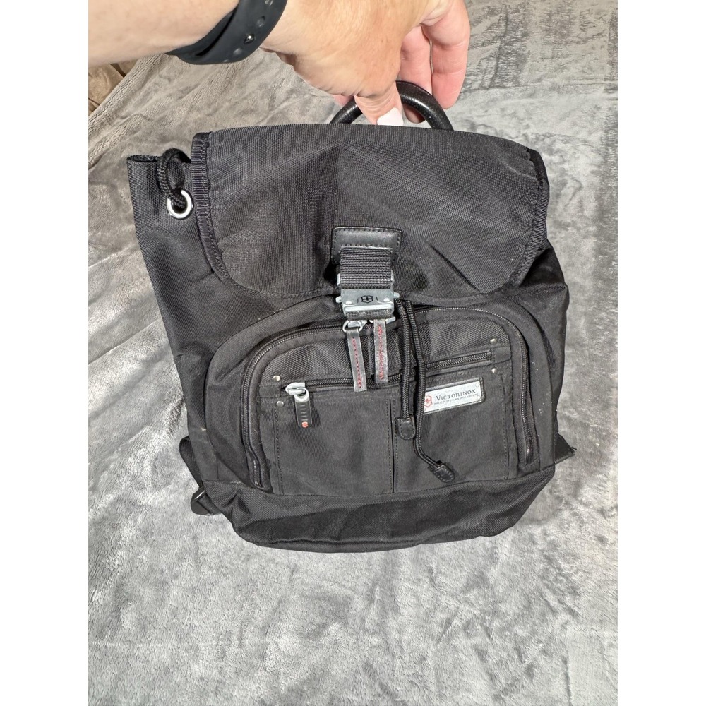 Victorinox Swiss Army Black 17" Precision Gear Backpack Mens Daypack Travel